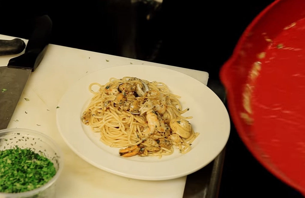 Restaurant Test: Spaghetti with Clams + Grilled Vegetables